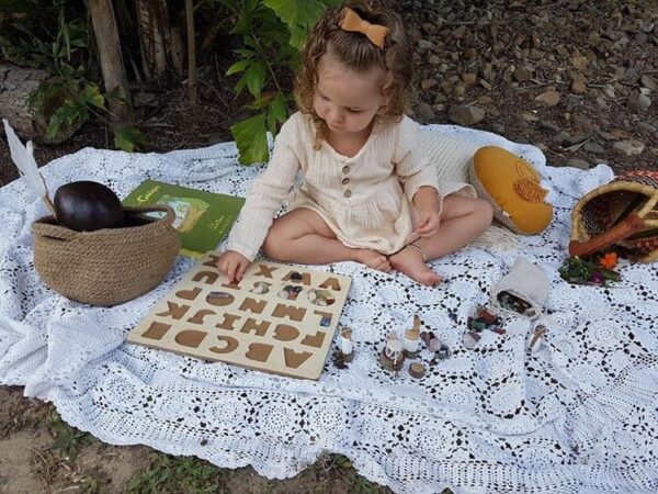 Mindfulness through learning / Crystal Discovery Kit