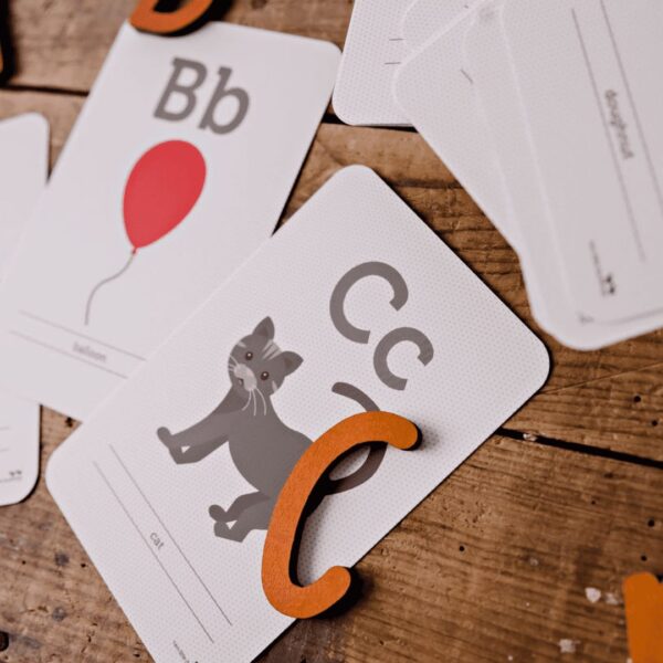 Alphabet Flash Cards by Two Little Ducklings