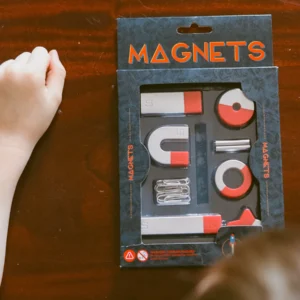 Magnetic Set (8 Pieces) by Johnco