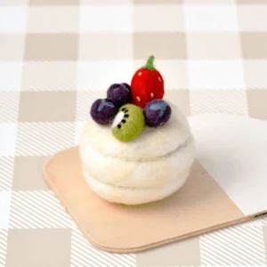 Felt Pavlova Meringue Dessert by Tara Treasures